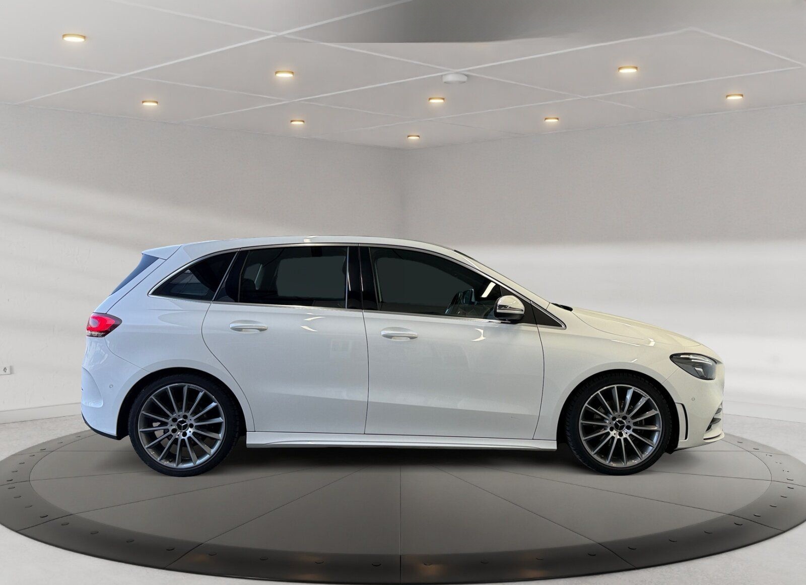 Mercedes-Benz B 180 AMG-Line LED Navi MBUX Sitzhzg. Tempomat ! foto 5