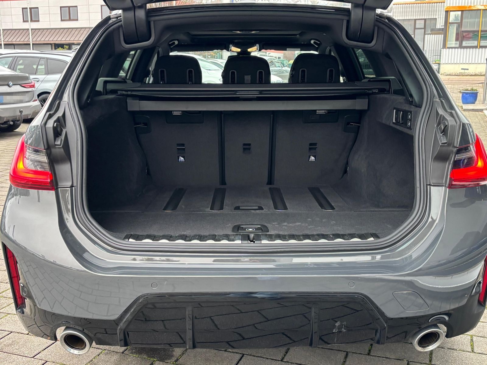 BMW 320 i Tour M Sportpaket PANO°LCI°AdLED°ACC°360° foto 6