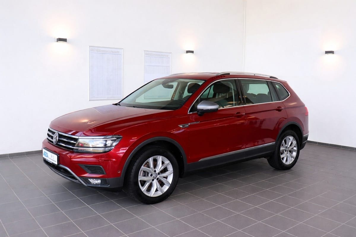 Volkswagen Tiguan Allspace Offroad 4Motion Area View AHK foto 3