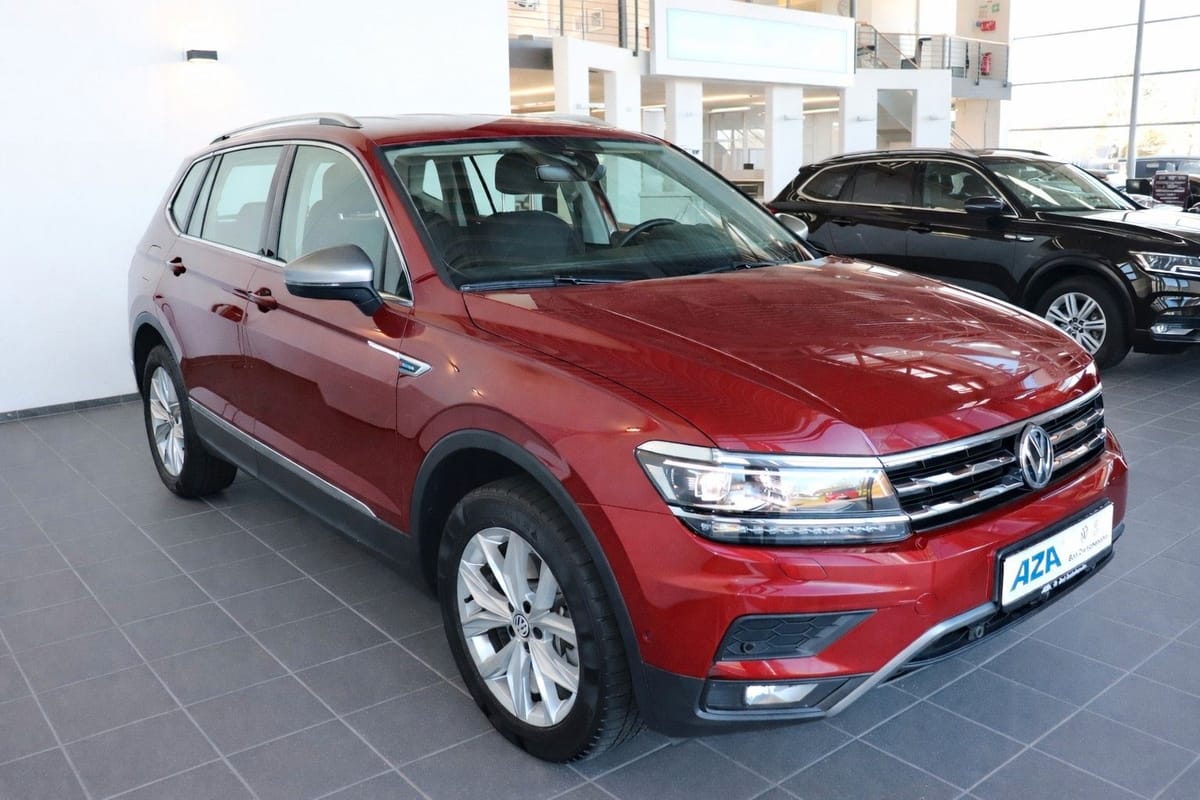 Volkswagen Tiguan Allspace Offroad 4Motion Area View AHK foto 6