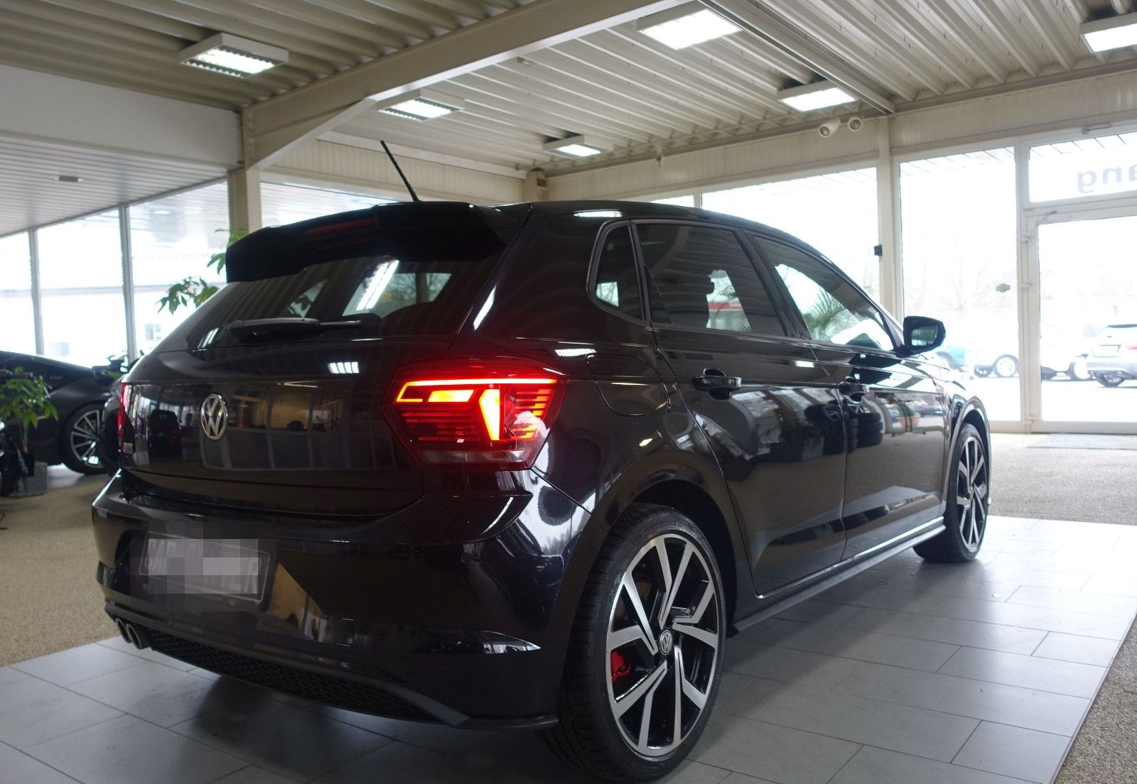 Volkswagen Polo VI GTI DSG; LED AID NAV ACC KAM PANO BEATS foto 12