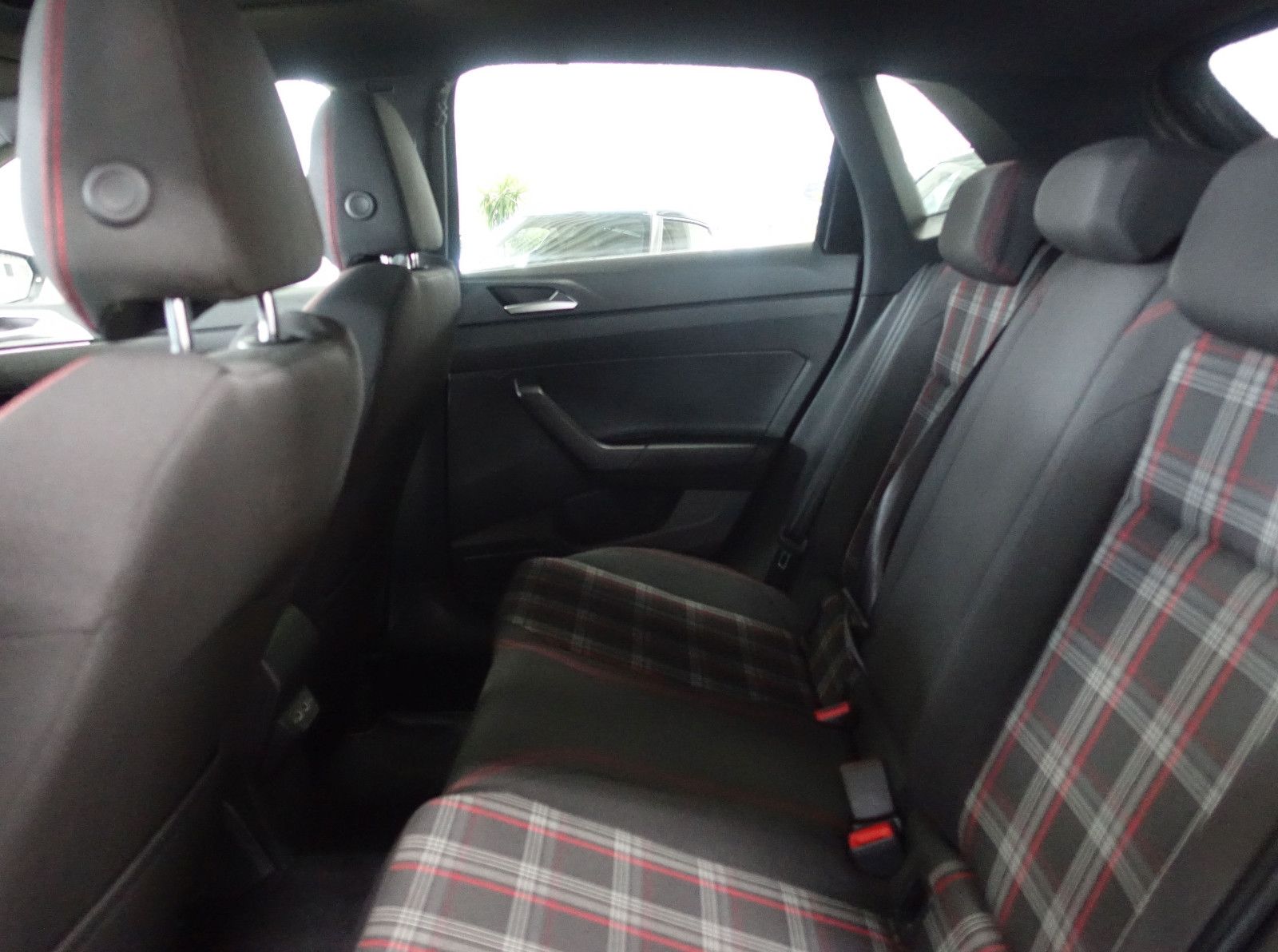 Volkswagen Polo VI GTI DSG; LED AID NAV ACC KAM PANO BEATS foto 21