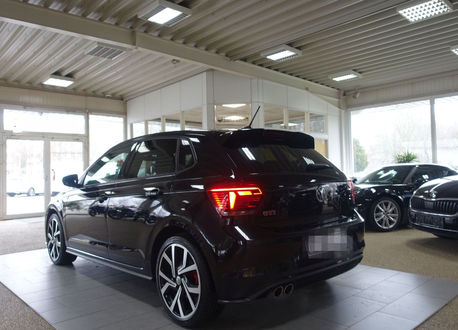 Volkswagen Polo VI GTI DSG; LED AID NAV ACC KAM PANO BEATS foto 9