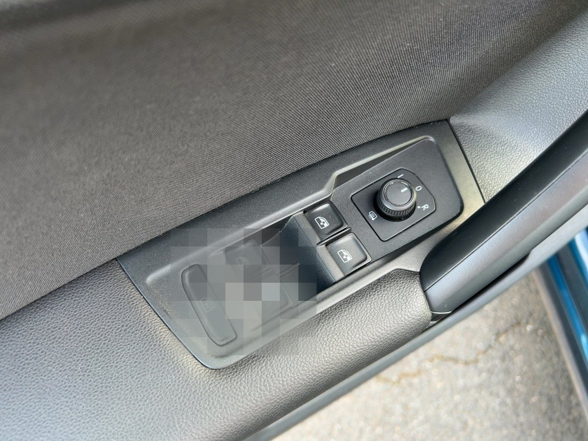 Volkswagen Tiguan Life 2.0 TDI ACC+LED+NAVI+APP+BT+SHZ+2xPD foto 14