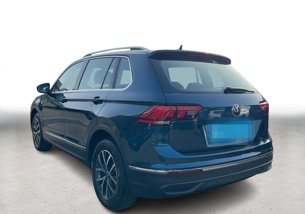 Volkswagen Tiguan Life 2.0 TDI ACC+LED+NAVI+APP+BT+SHZ+2xPD foto 4