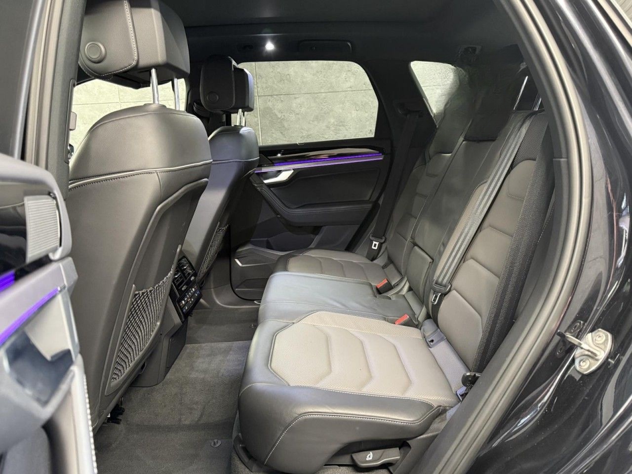 Volkswagen Touareg 3.0 TDI 4M R-Line ACC*Matrix*Pano*AHK* foto 23