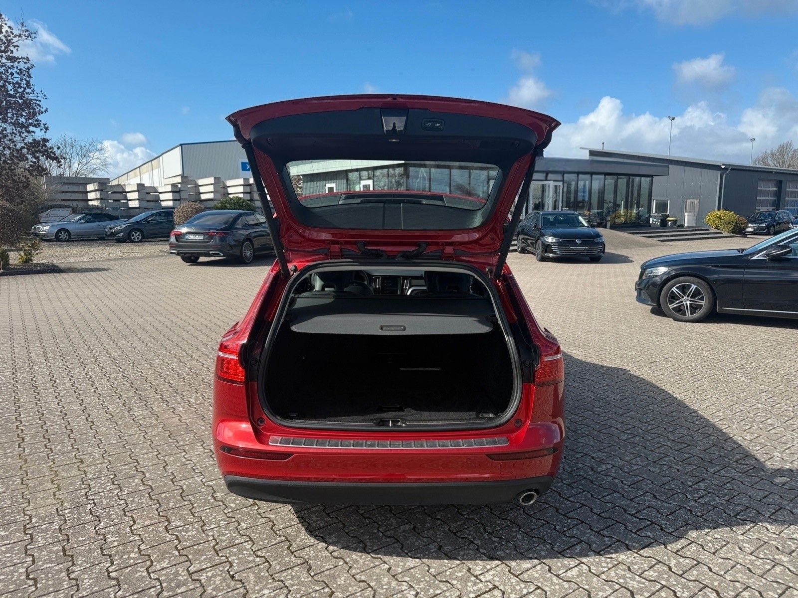 Volvo V60 Kombi Momentum Pro foto 15