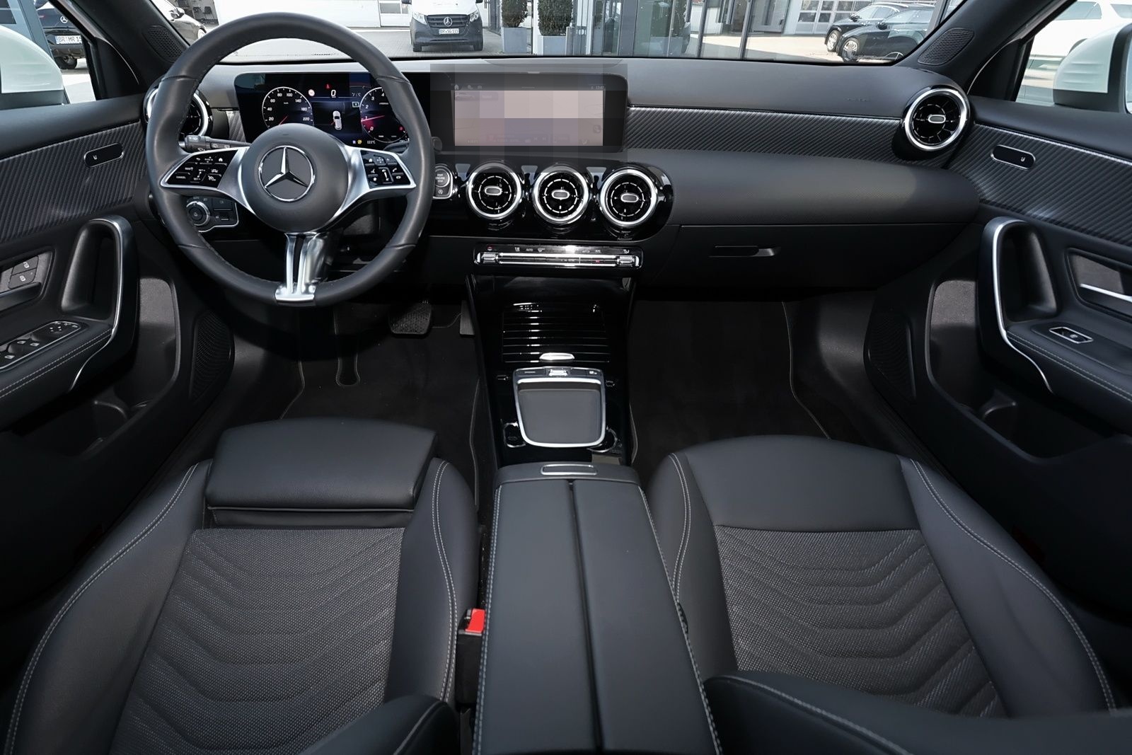 Mercedes-Benz A 180 KAMERA+CARPLAY+SPURHALTE+MBUX+LED+17 ZOLL foto 5