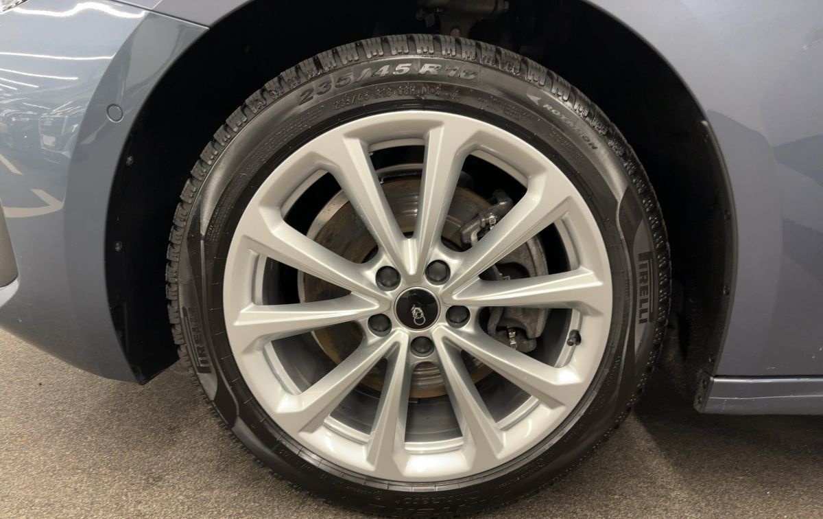 Audi A5 Avant TFSI S tronic LED RFK NAVI VIRTUAL foto 15