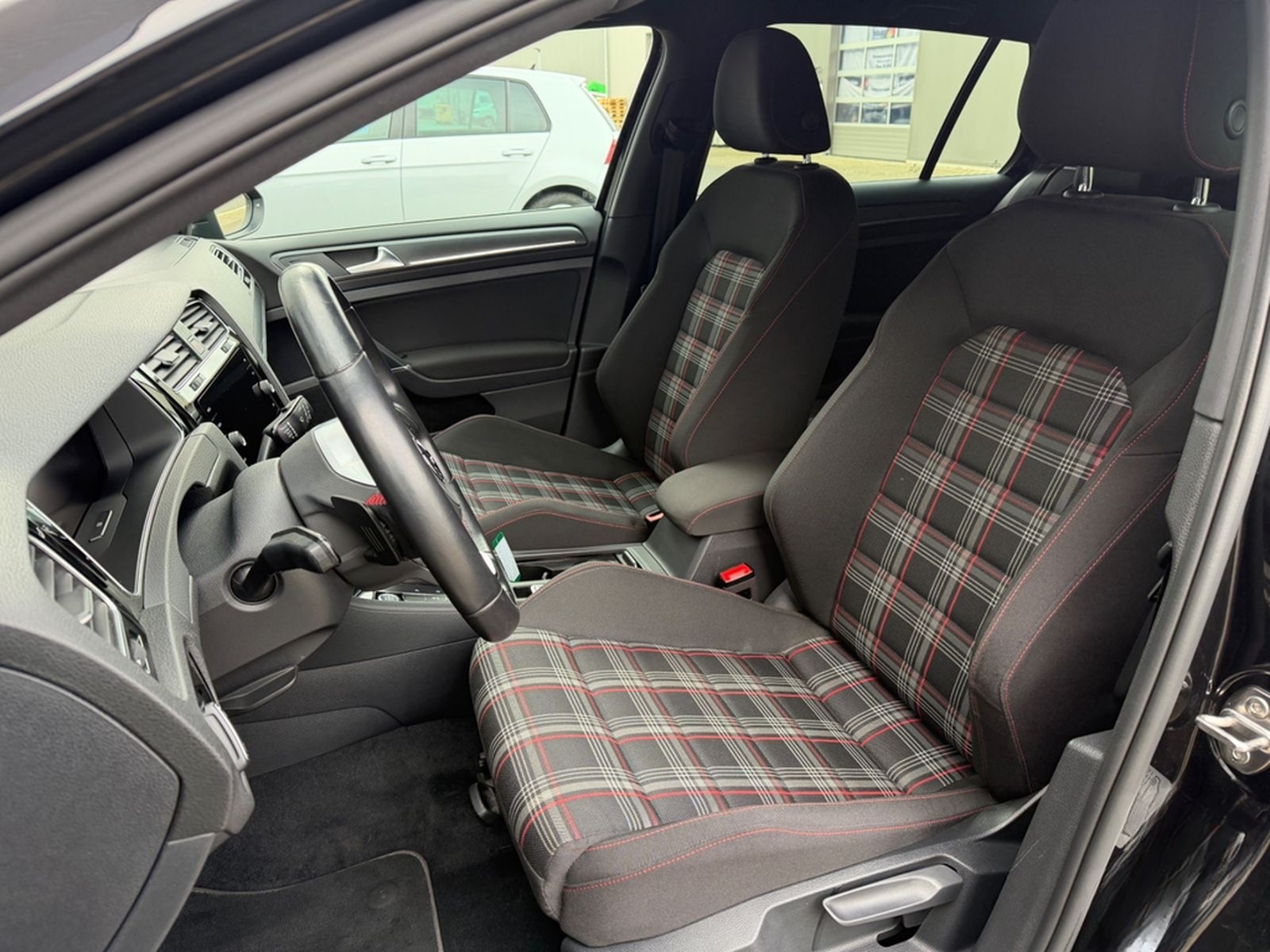 Volkswagen Golf VII Lim. GTI Performance|DSG|LED|Virtual| foto 11