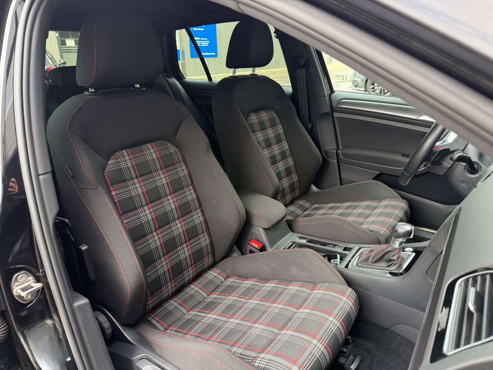 Volkswagen Golf VII Lim. GTI Performance|DSG|LED|Virtual| foto 18