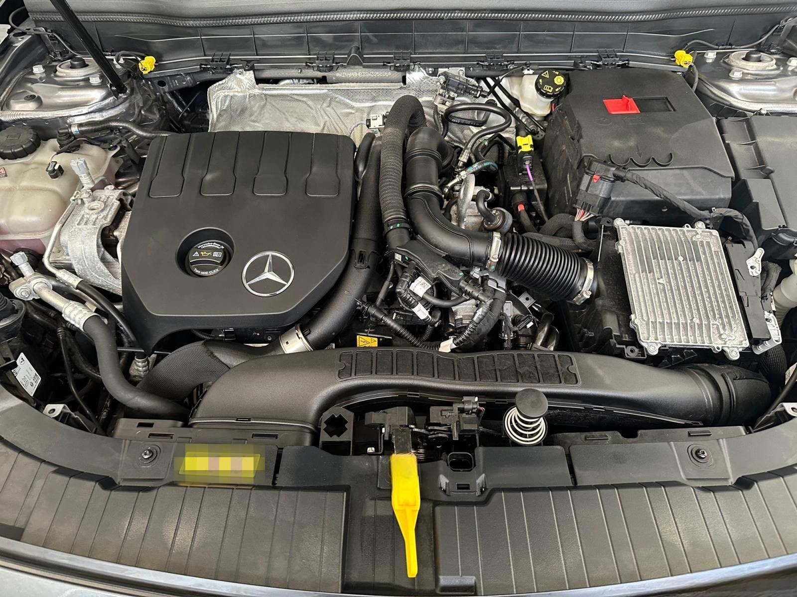 Mercedes-Benz GLB 200 Progressive  AHK DISTRONIC Lenkradheiz . foto 7