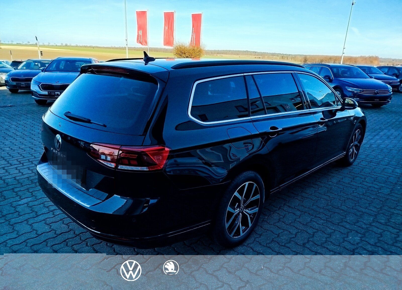 Volkswagen Passat Variant 2.0 TDI DSG Business Navi LED ACC foto 5