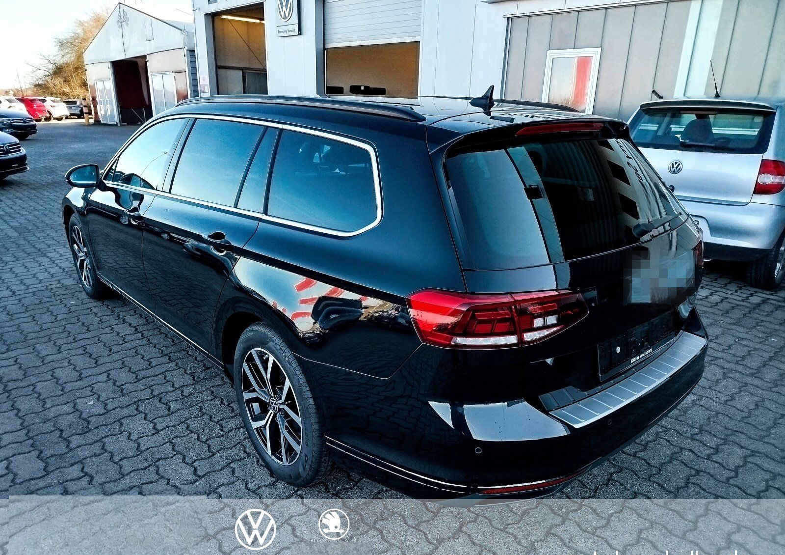 Volkswagen Passat Variant 2.0 TDI DSG Business Navi LED ACC foto 7