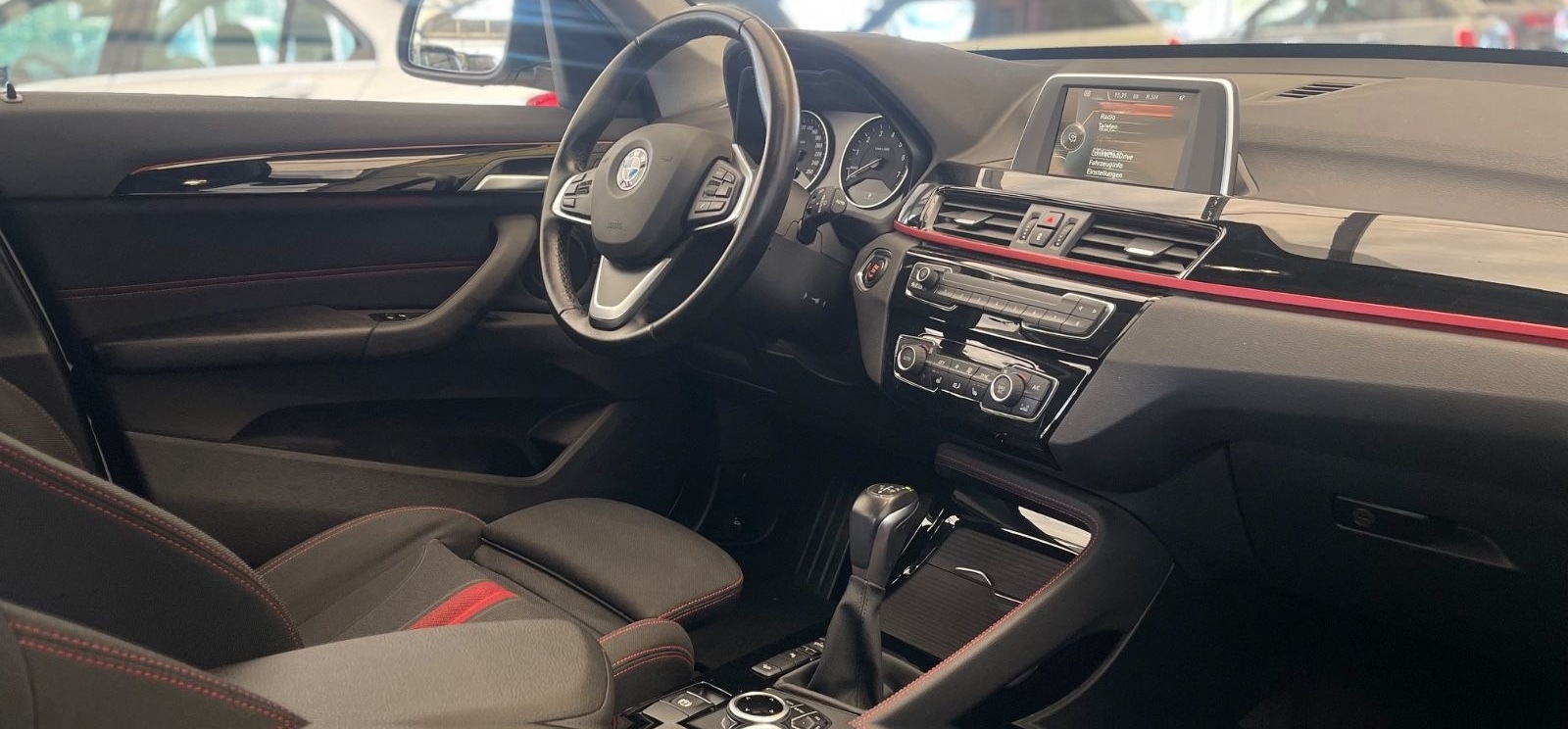 BMW X1 xDrive 20 i Sport Line/1.Hd/Automatik/LED/PDC foto 15