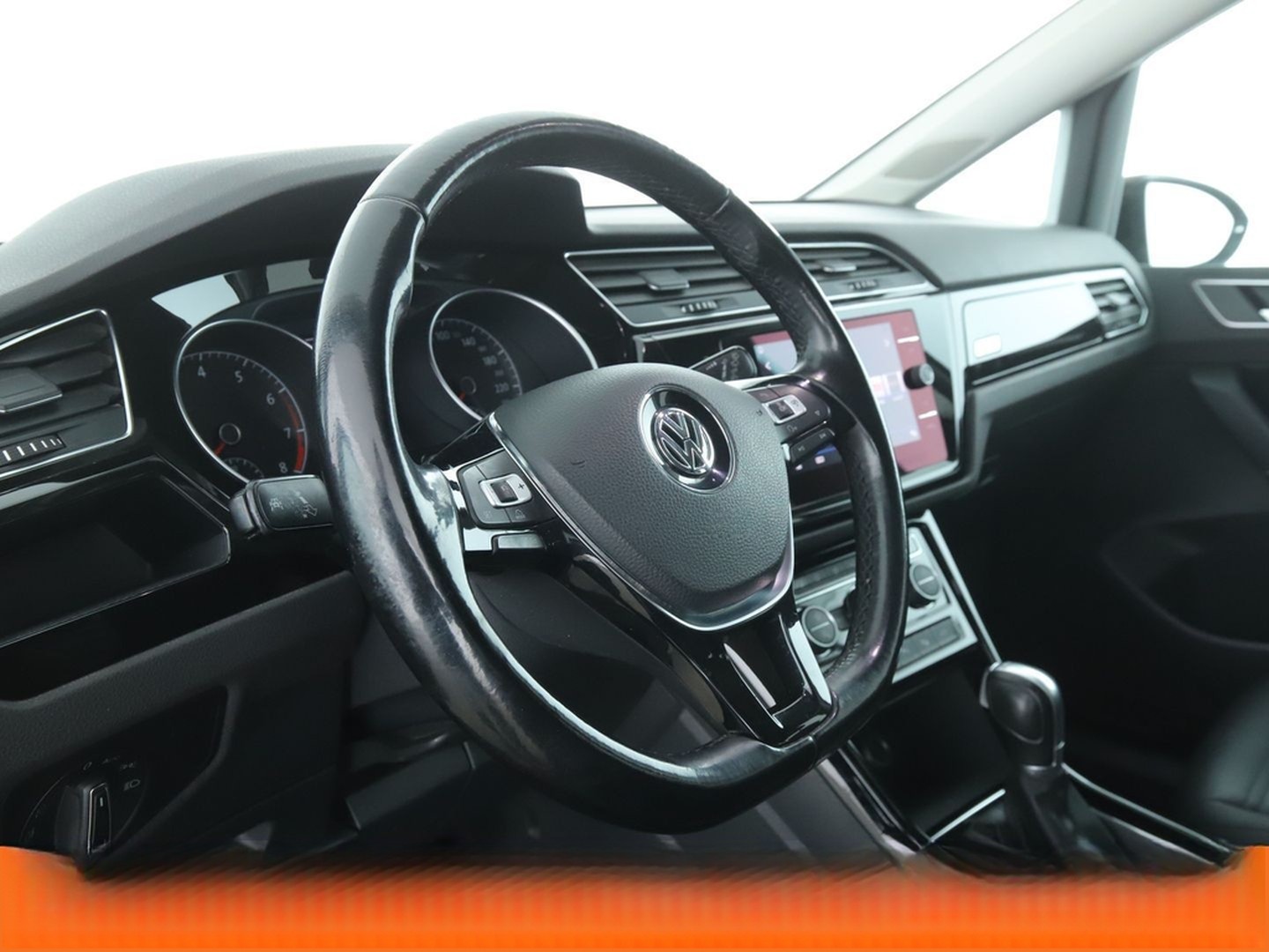 Volkswagen Touran 1.8 TSI Highline BlueMotion Aut.*NAVI*LED foto 11