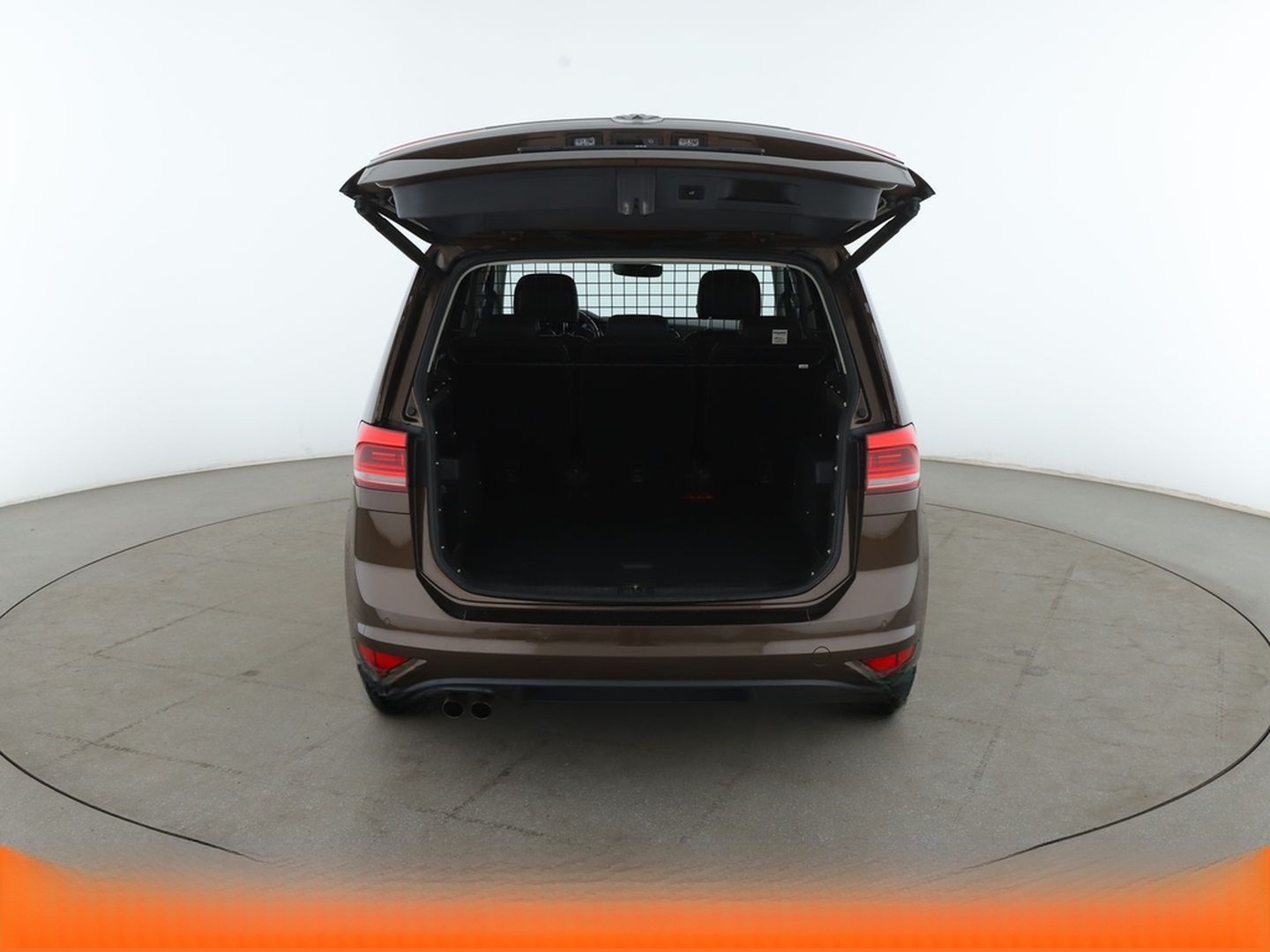 Volkswagen Touran 1.8 TSI Highline BlueMotion Aut.*NAVI*LED foto 17