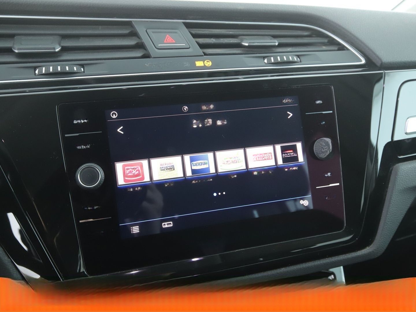 Volkswagen Touran 1.8 TSI Highline BlueMotion Aut.*NAVI*LED foto 21
