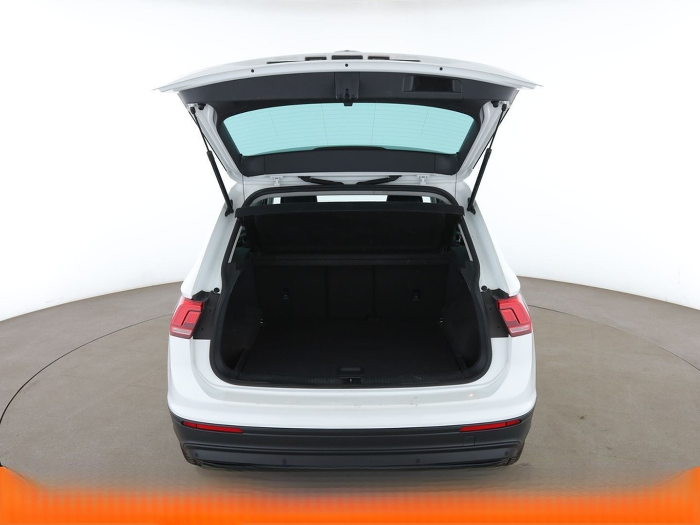 Volkswagen Tiguan 2.0 TDI Sound 4Motion BM Aut.*NAVI*LED* foto 17