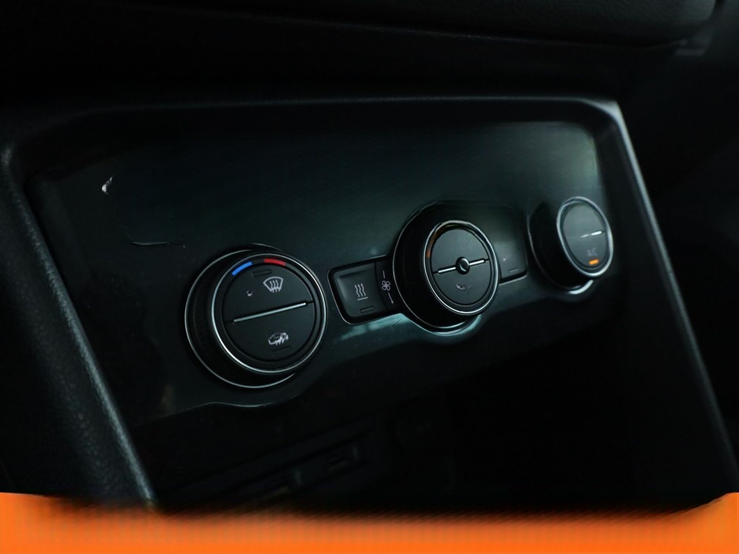 Volkswagen Tiguan 2.0 TDI Sound 4Motion BM Aut.*NAVI*LED* foto 24