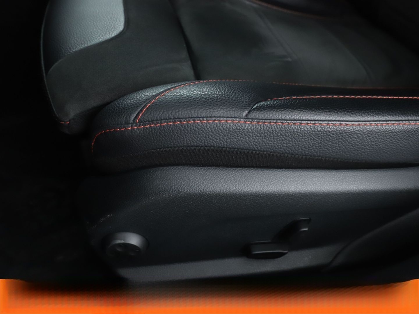 Mercedes-Benz C 43 AMG T 4Matic Aut.*NAVI*LED*TEMPO*PDC*SHZ* foto 29