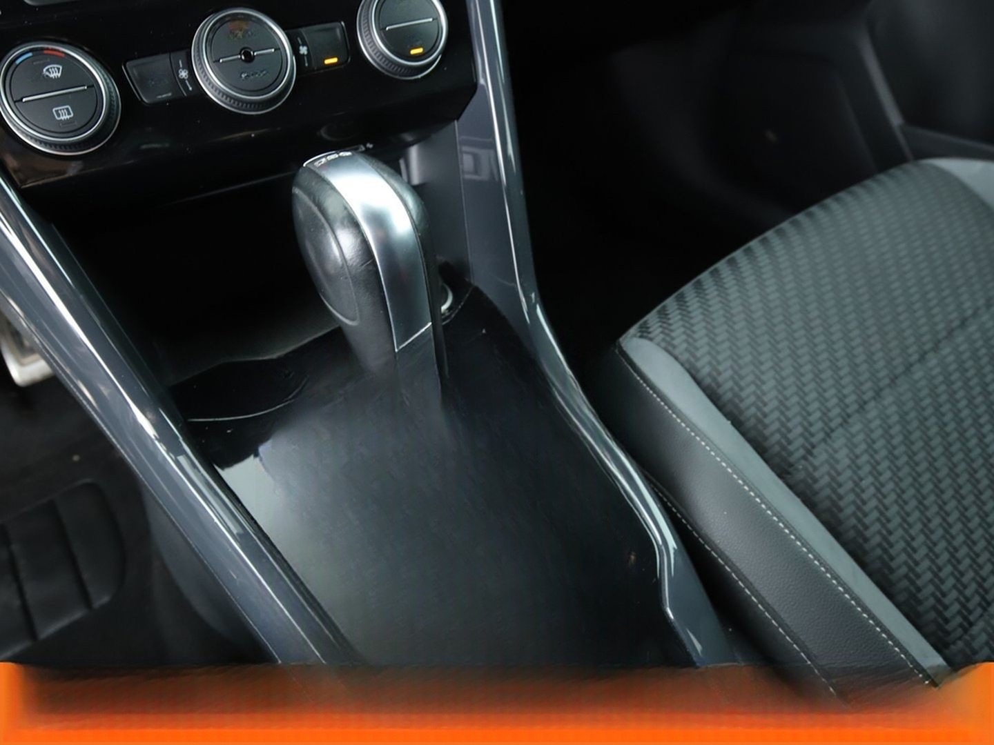 Volkswagen T-Roc 1.5 TSI ACT Sport Aut.*NAVI*LED*ACC* foto 23