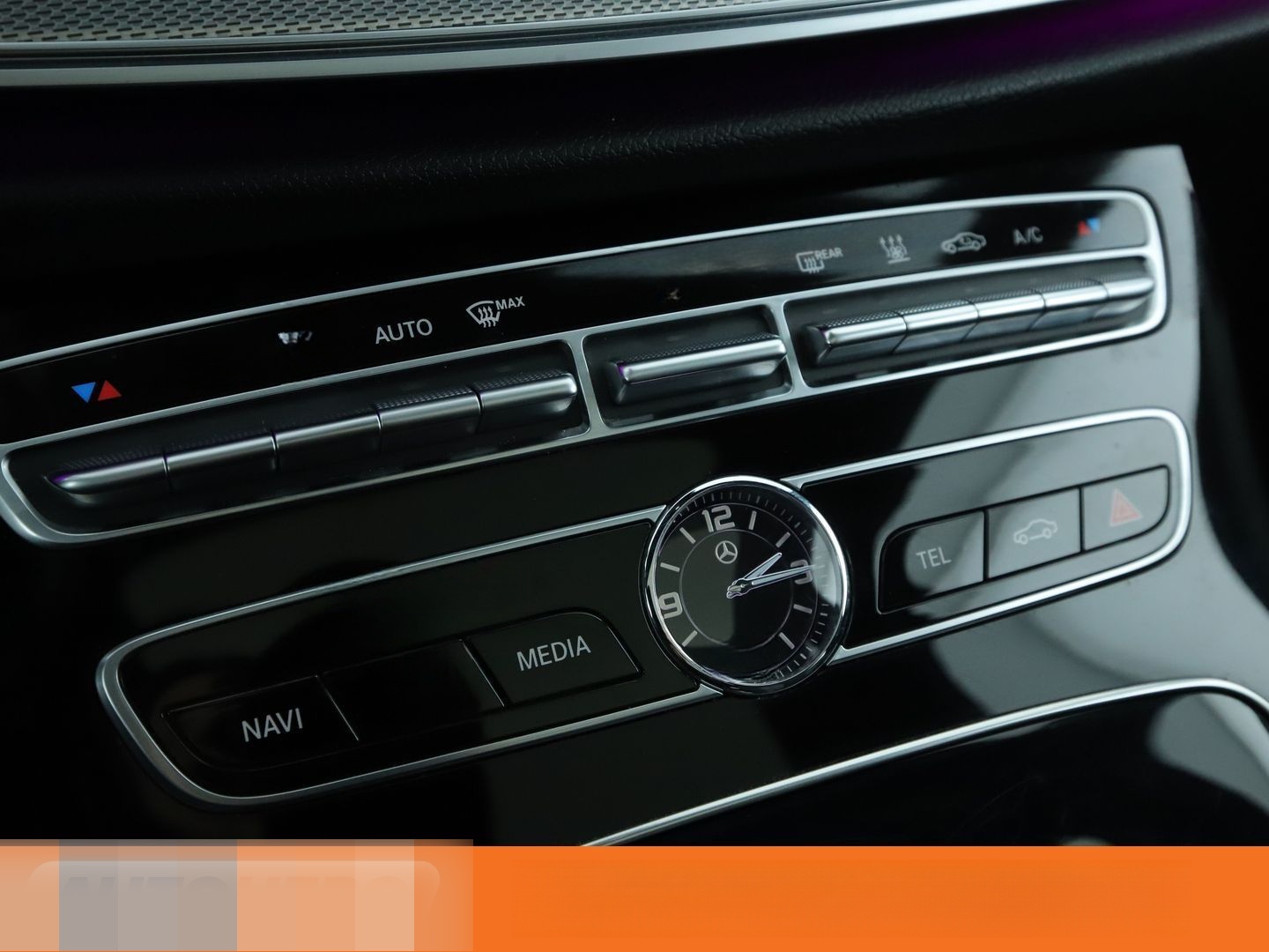 Mercedes-Benz E 400 d T 4Matic AMG Line Aut.*NAVI*LED foto 23