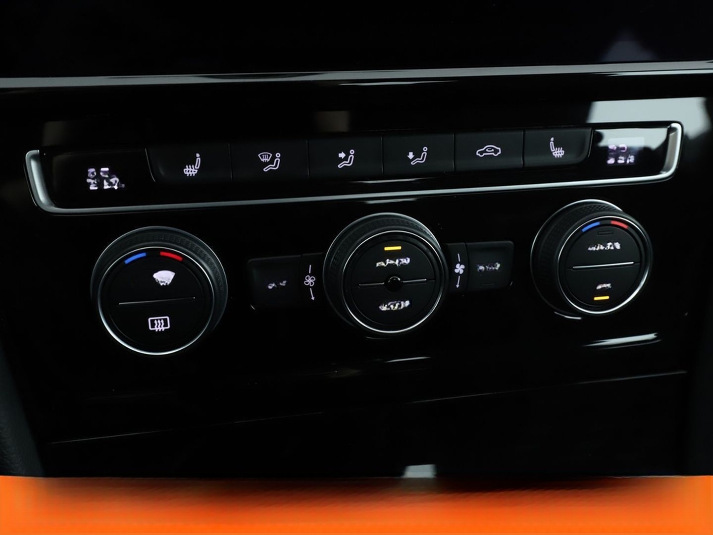 Volkswagen Golf VII 2.0 TSI GTI Performance BM Aut.*LED*PDC foto 23