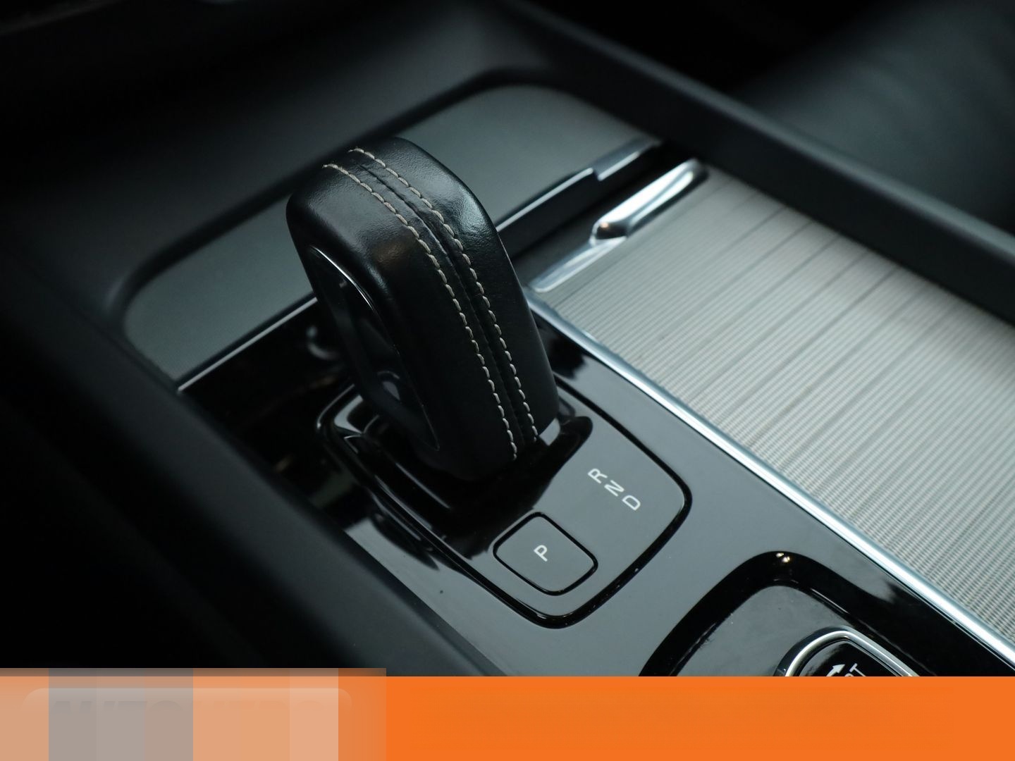 Volvo XC60 2.0 B4 R Design 2WD Aut.*ACC*HARMAN/KARDON* foto 25