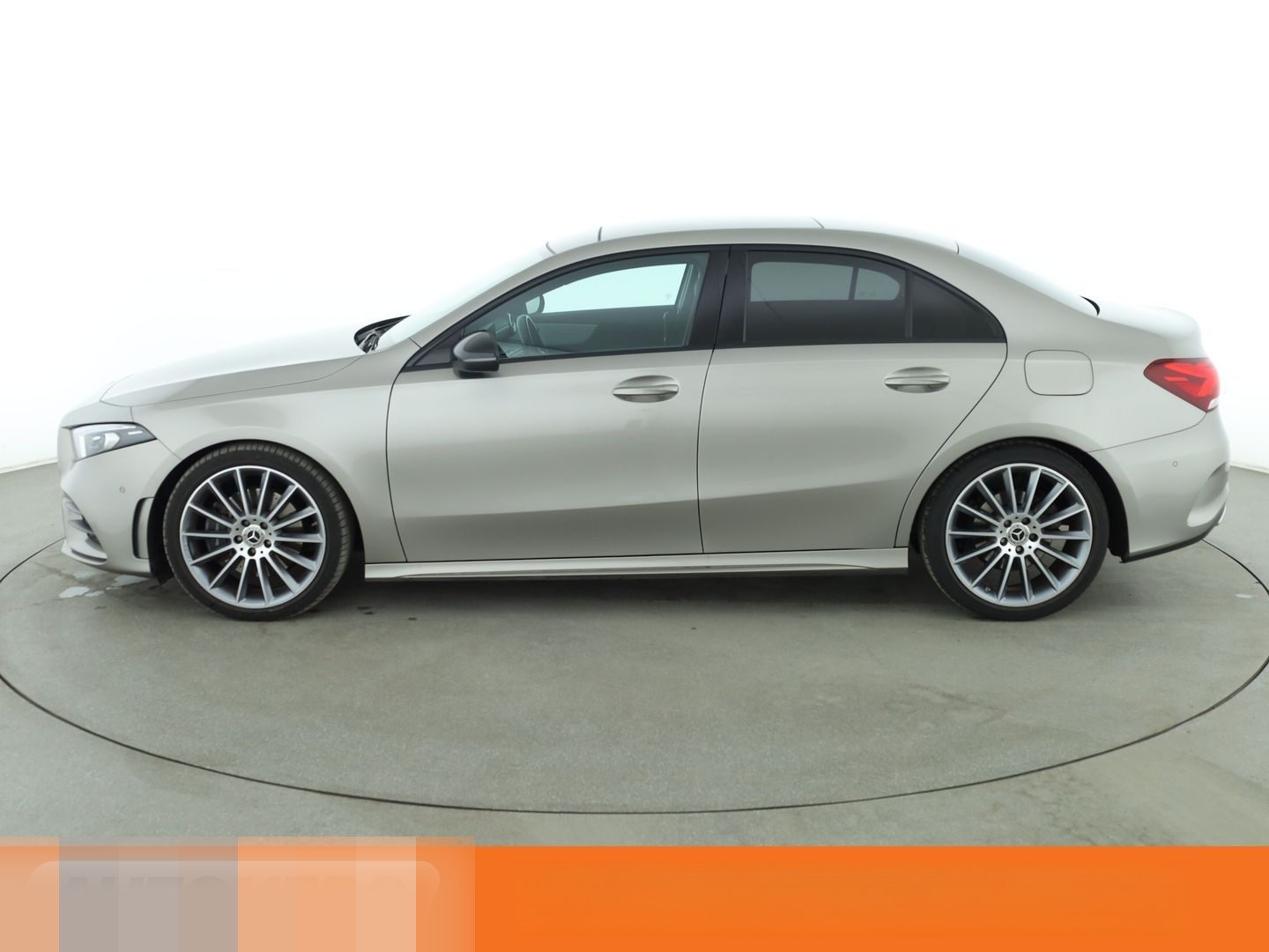 Mercedes-Benz Limousine A 220 4Matic AMG Line Aut.*NAVI*LED* foto 3