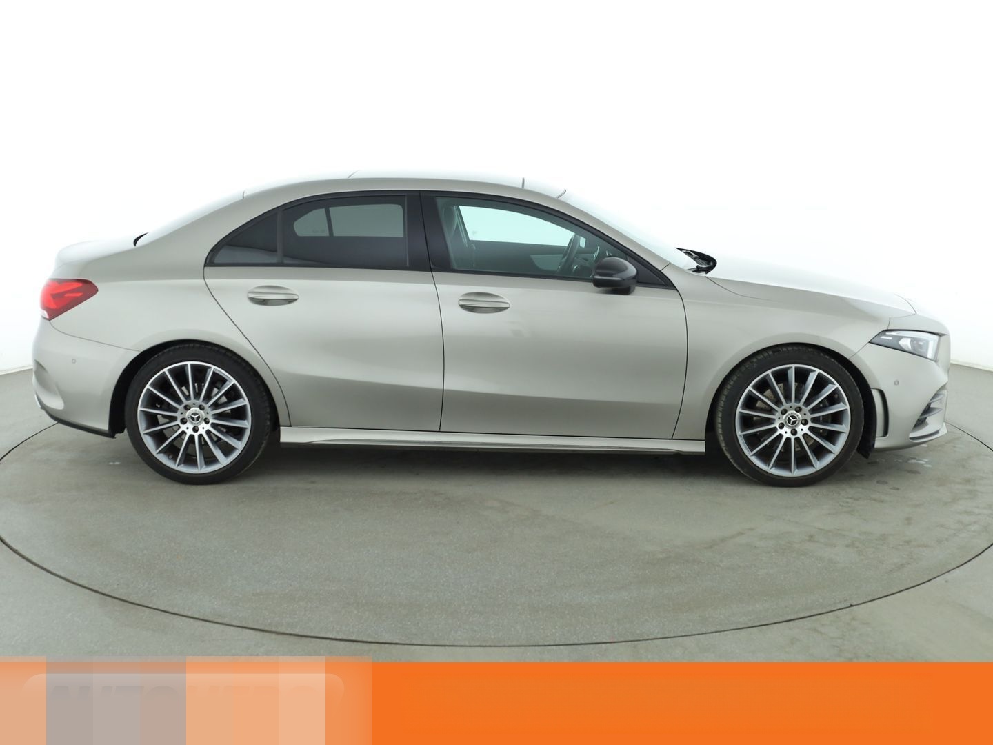 Mercedes-Benz Limousine A 220 4Matic AMG Line Aut.*NAVI*LED* foto 7