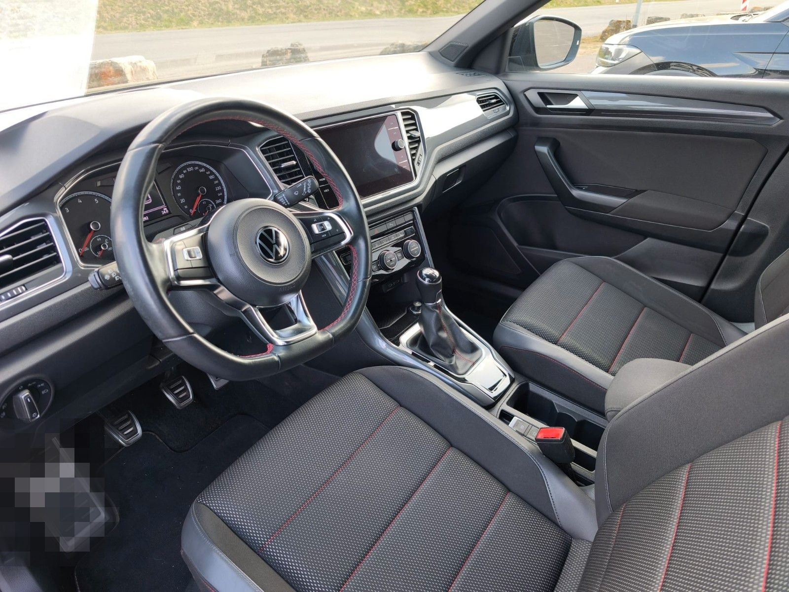 Volkswagen T-Roc Sport 1.5 TSI foto 7