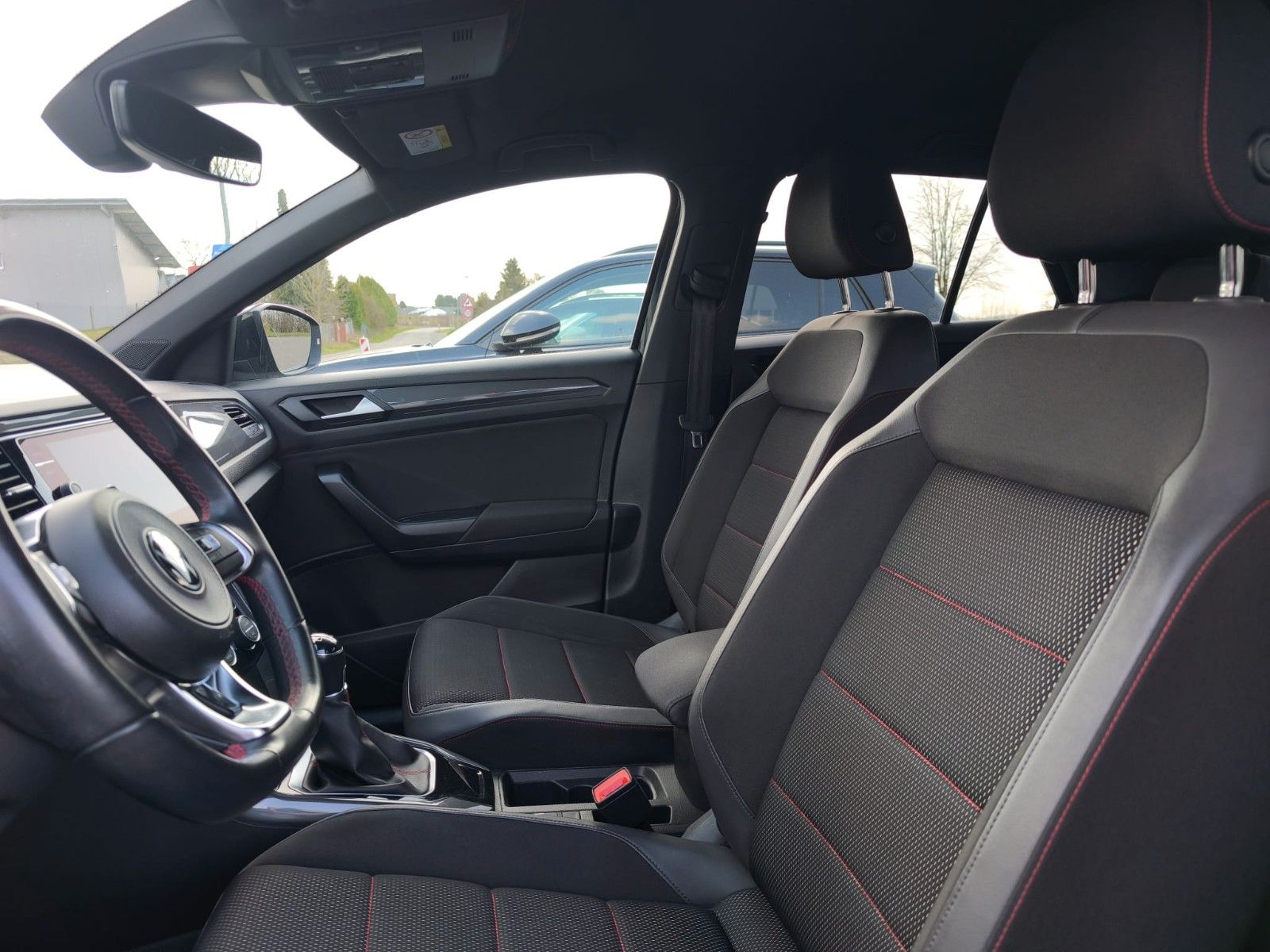 Volkswagen T-Roc Sport 1.5 TSI foto 8