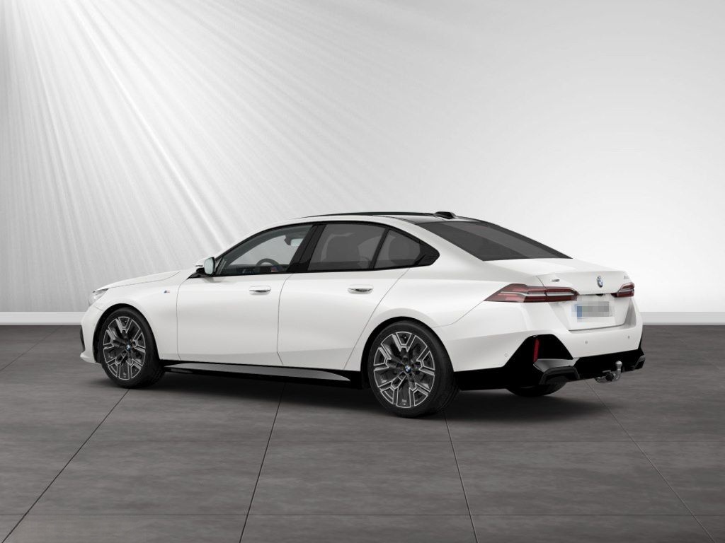 BMW 520d xDrive M Sport|AHK|Pano|20"LMR|Autobahnass. foto 7