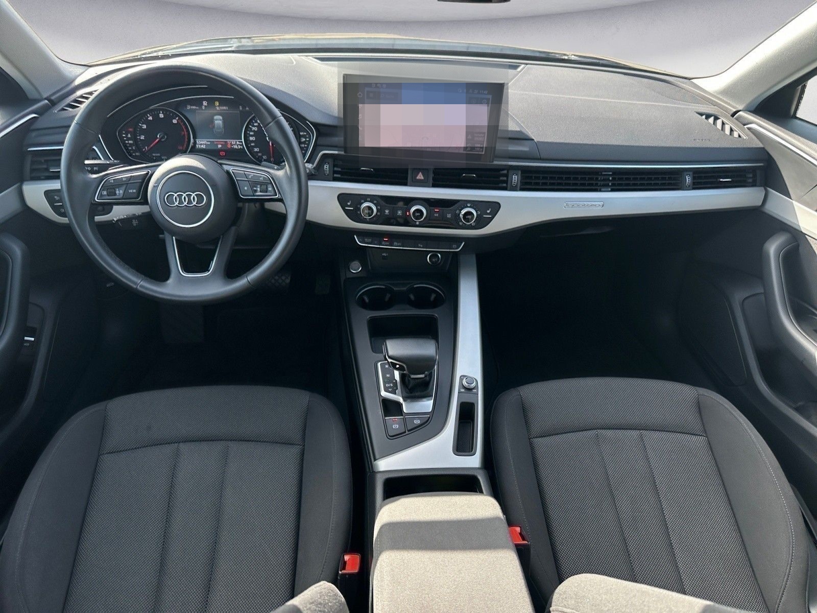 Audi A4 Avant 40 TFSI quattro S-tronic advanced AHK foto 11