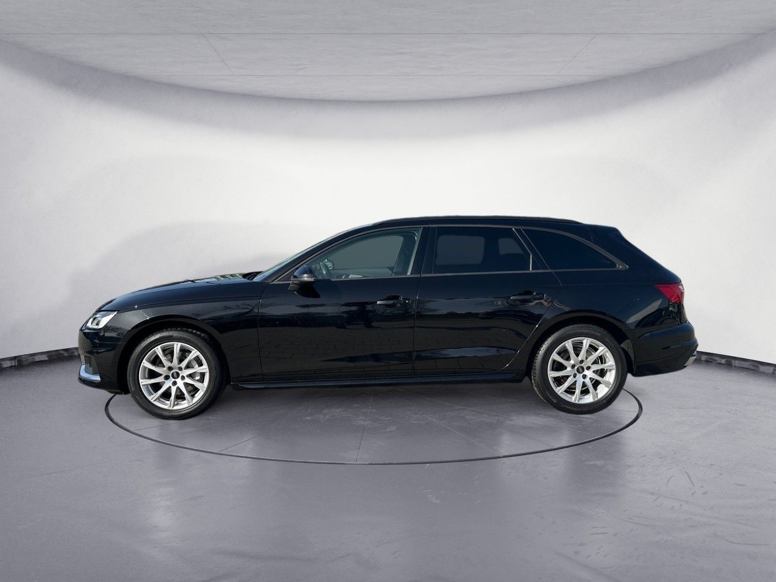Audi A4 Avant 40 TFSI quattro S-tronic advanced AHK foto 3