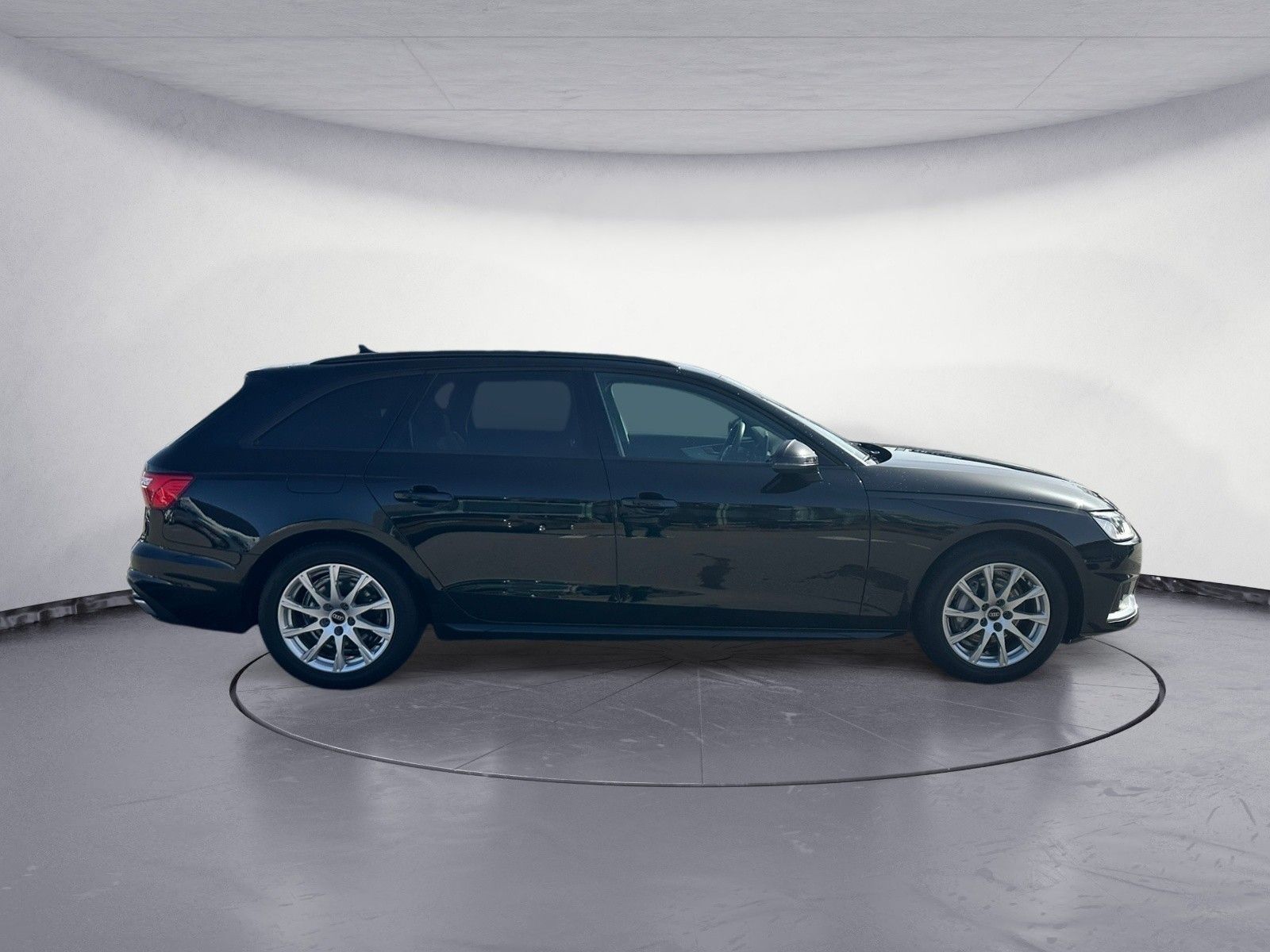 Audi A4 Avant 40 TFSI quattro S-tronic advanced AHK foto 6