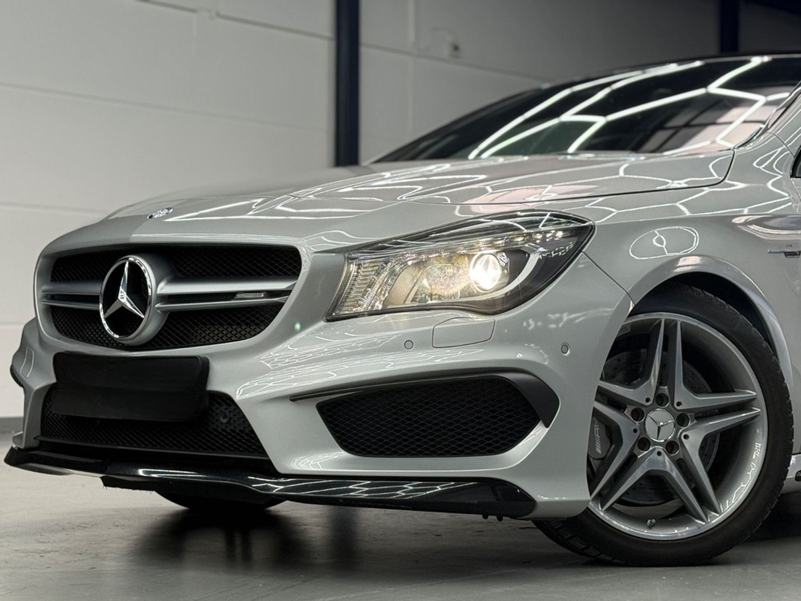 Mercedes-Benz CLA 45 AMG 4Matic 2.HAND/PANO/MEMORY/HARMAN/KAME foto 4