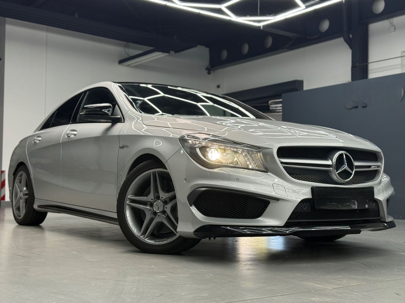 Mercedes-Benz CLA 45 AMG 4Matic 2.HAND/PANO/MEMORY/HARMAN/KAME foto 7