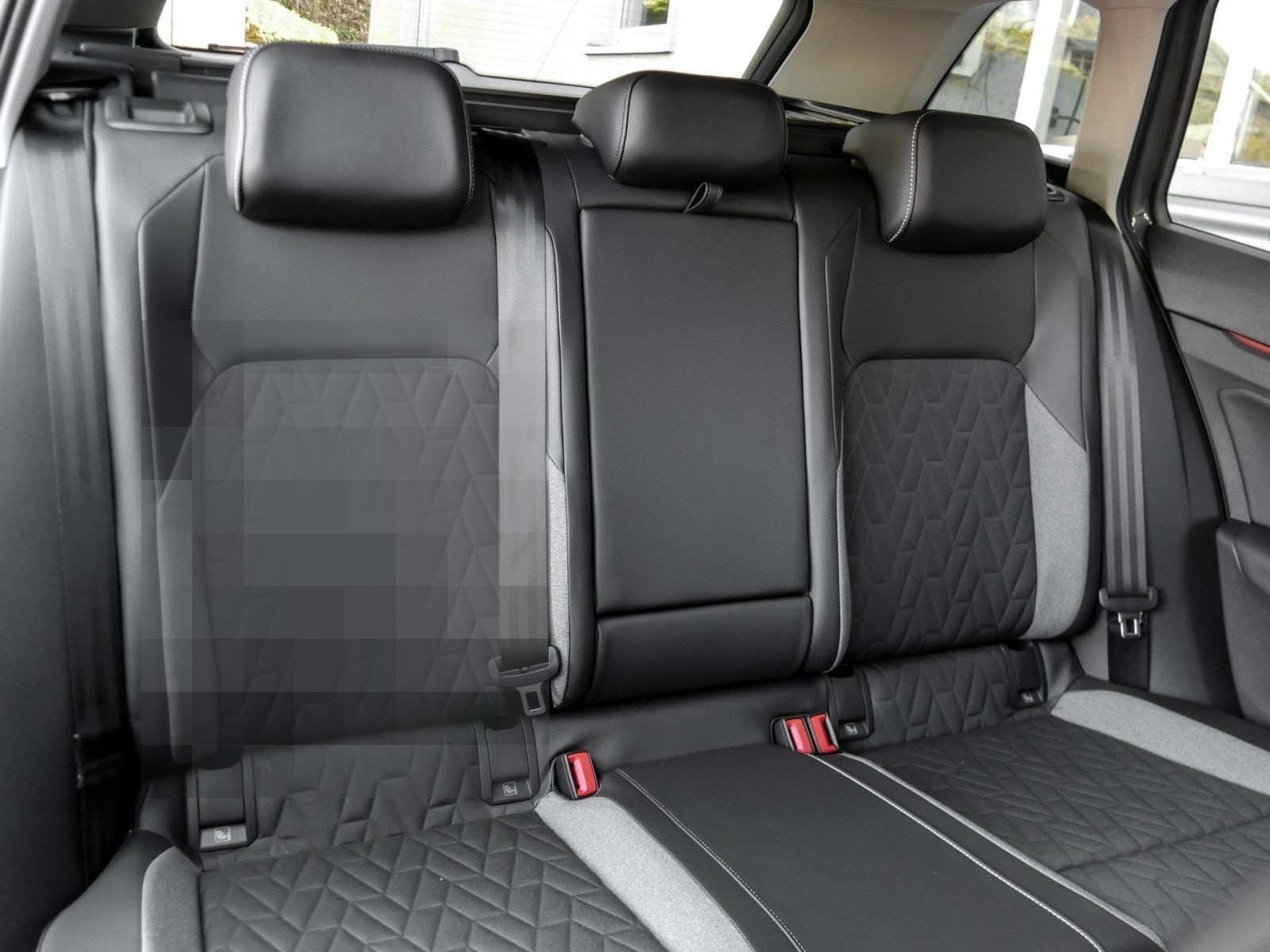 Volkswagen Golf VIII Variant 1.5 TSI Goal ACC AHK LED NAVI foto 4