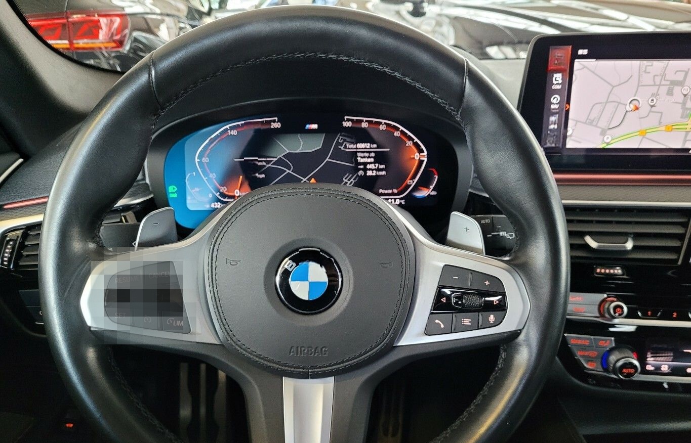 BMW 530 530d xDrive M Sport*AHK*HUD*PANO*DDC*H&K foto 17