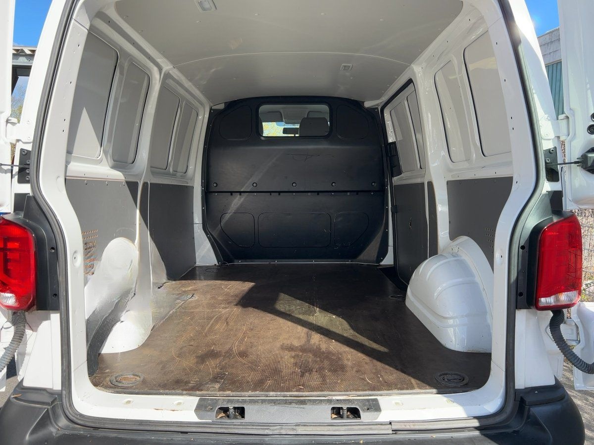 Volkswagen T6.1 Transporter Kasten 2.0 TDI AHK+KLIMA+SHZ+PD foto 7