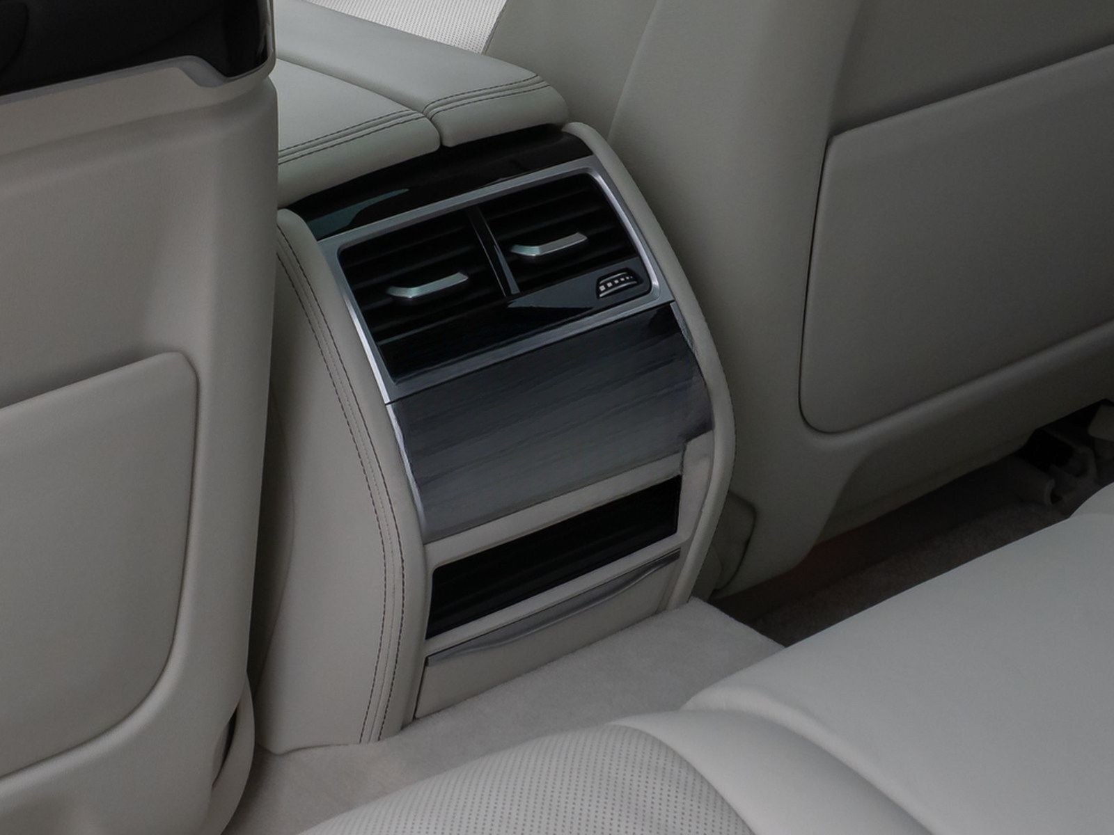 BMW 750i xD M Sport 360°Laser Glasdach HUD DAB H/K foto 29