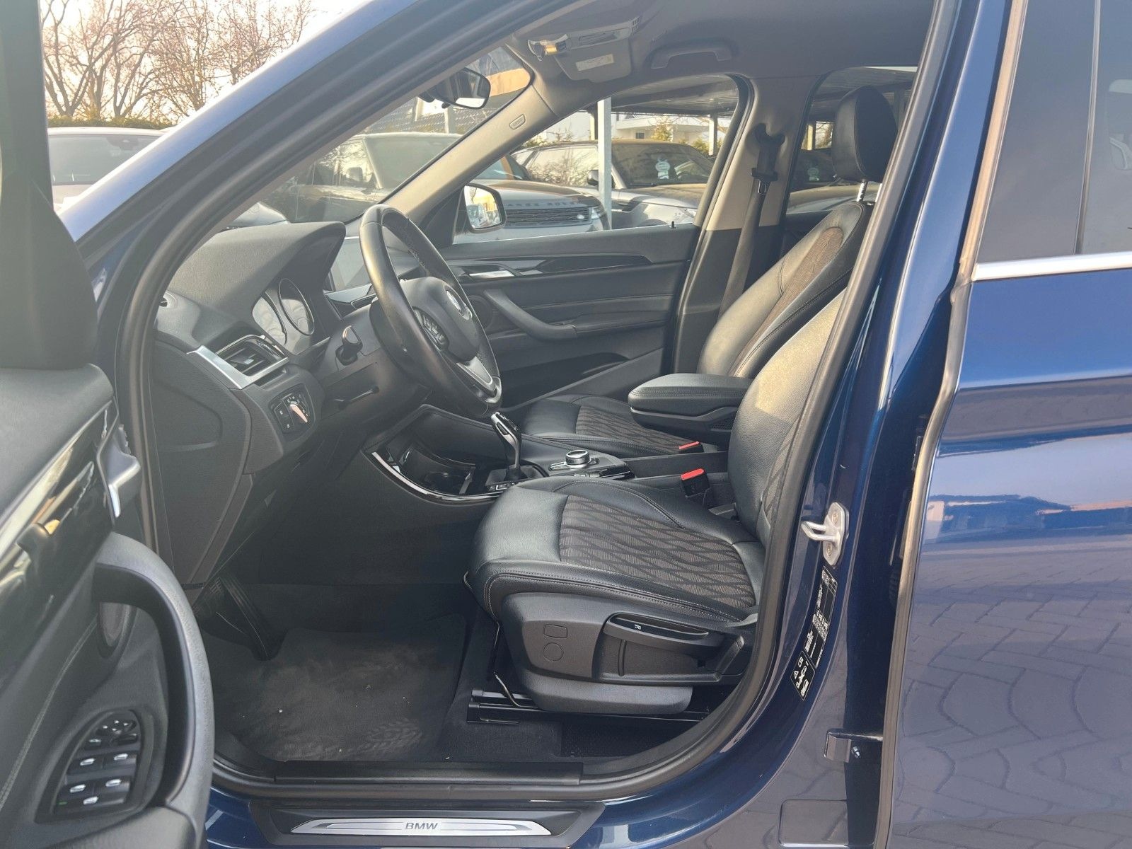 BMW X1 xDrive 18 d xLine *LED*Navi*Kamera foto 9