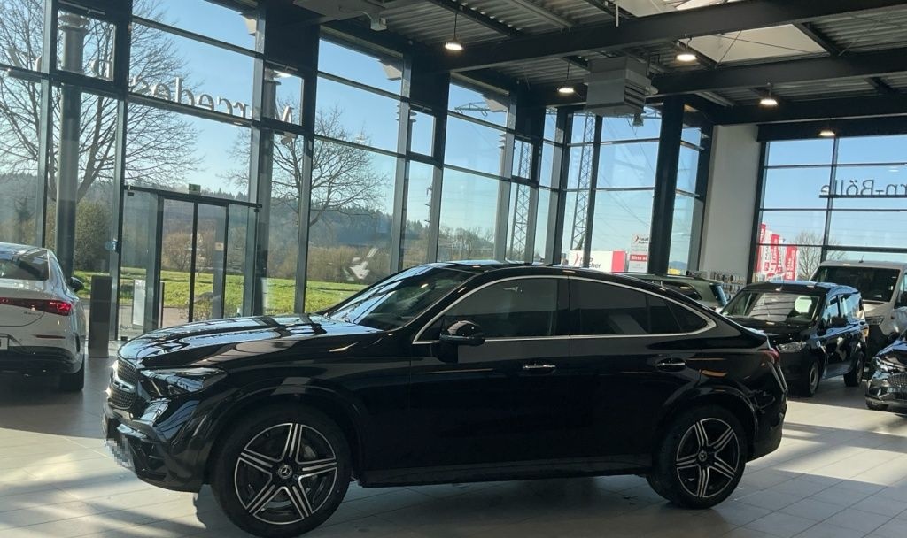 Mercedes-Benz GLC 300 d 4M Coupe AMG+AMBIENTE+DISTRO+MEMORY foto 2