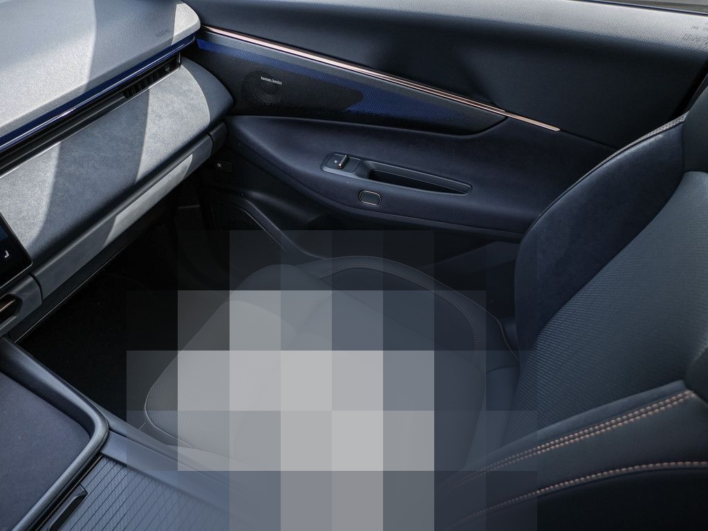 Lynk&Co 08 More foto 14