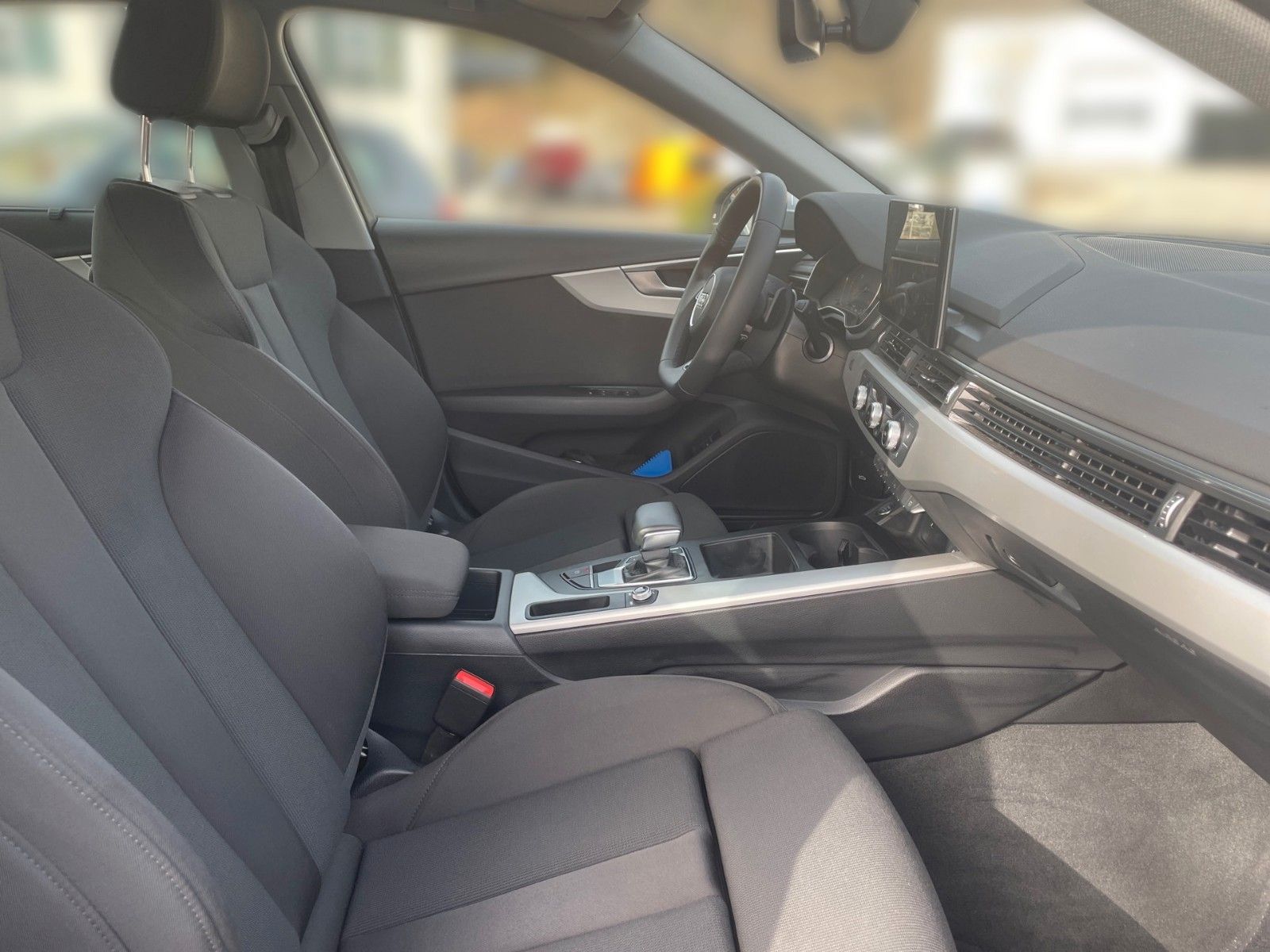 Audi A4 Avant 40 TDI advanced - Kamera - Navi - SHZ foto 16