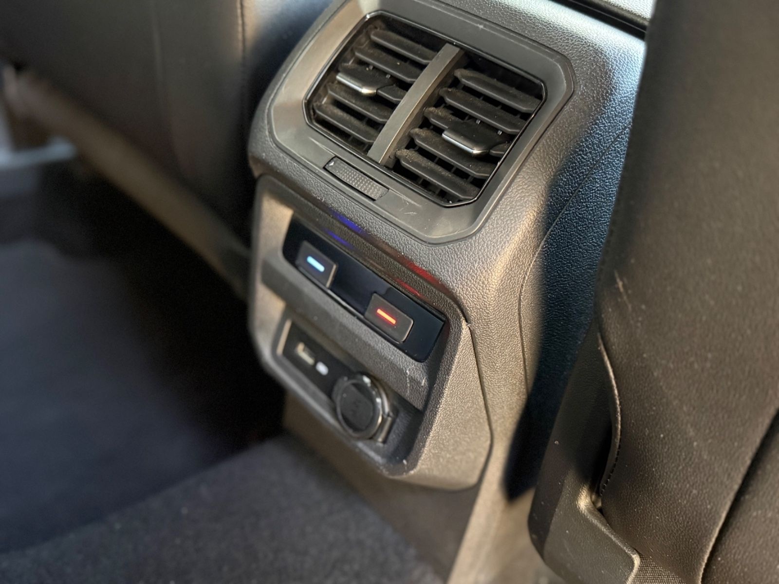 Volkswagen Tiguan 2.0 *R-Line *4Motion *AHK *LED *HUD *KAM foto 11