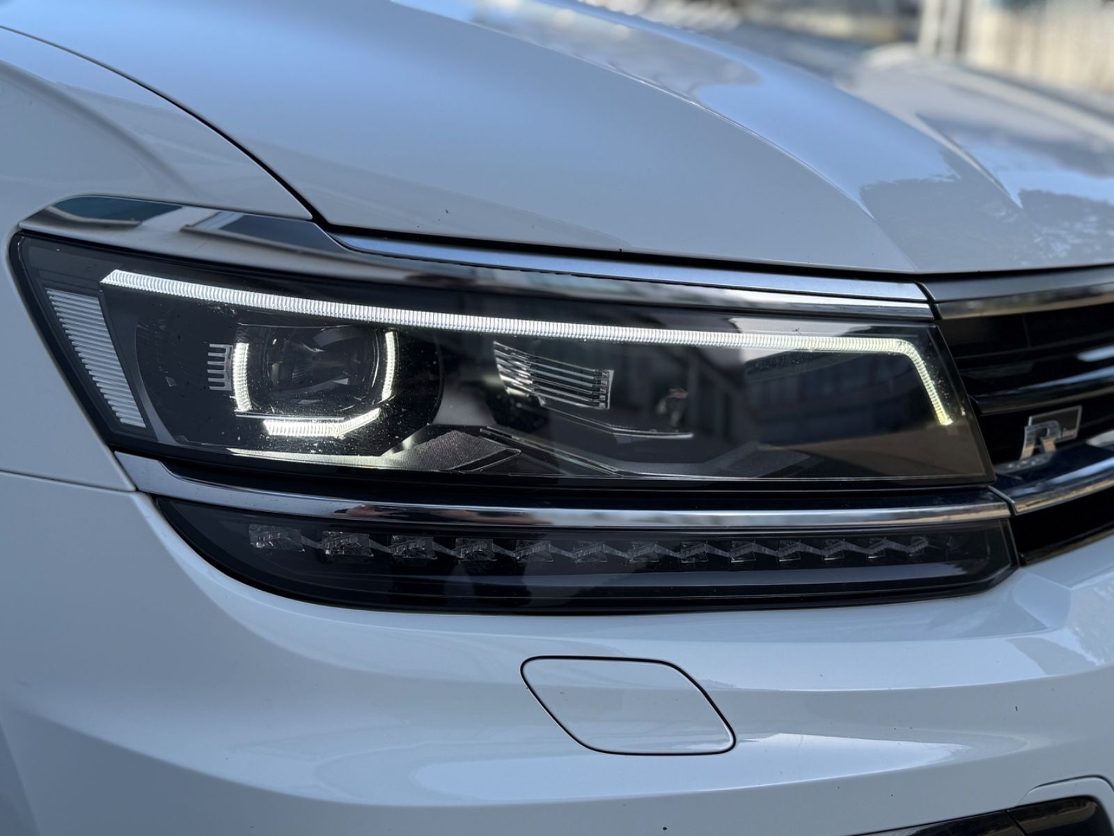 Volkswagen Tiguan 2.0 *R-Line *4Motion *AHK *LED *HUD *KAM foto 22