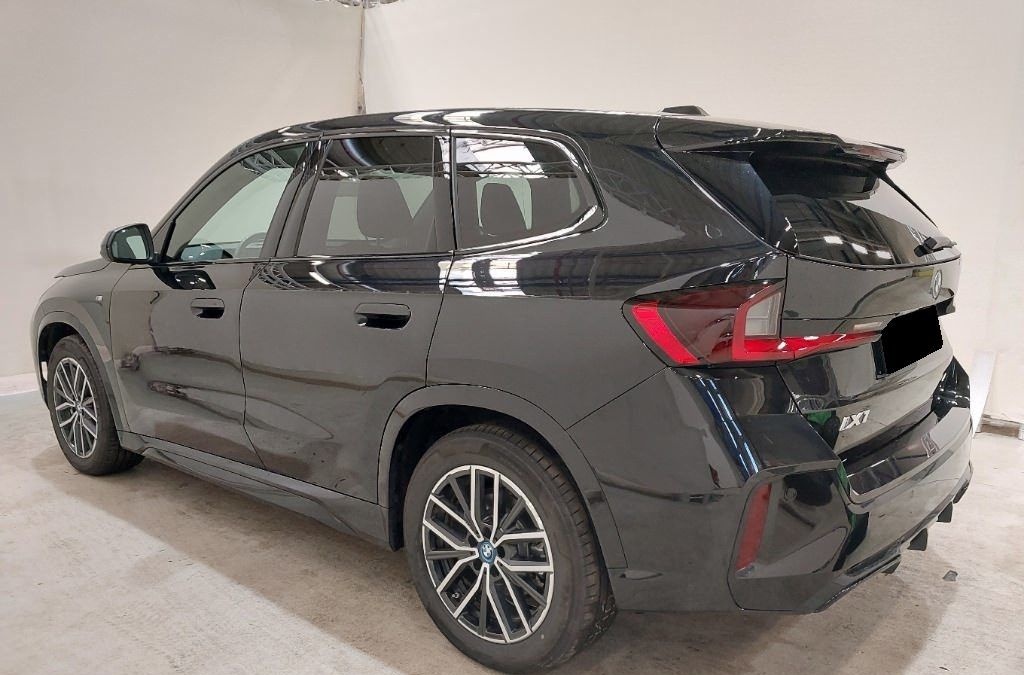 BMW iX1 30 xDrive M Sport AHK H/K LRHZ KZU LED 360° foto 7